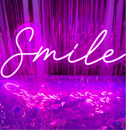 SMILE NEON SIGN