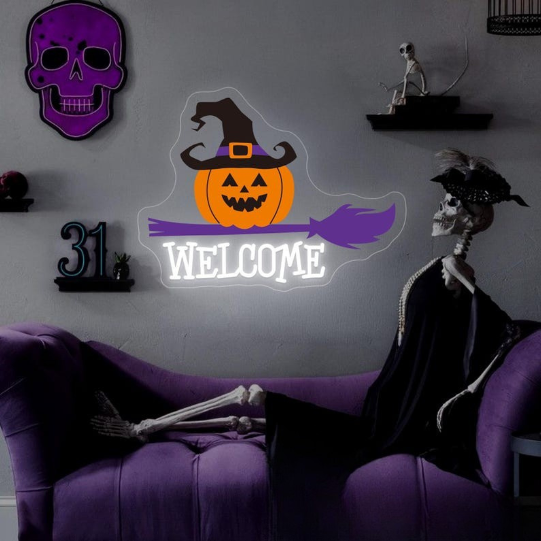Welcome Halloween LED neon sign glowing in vibrant Halloween colors  – Neon.Outshine